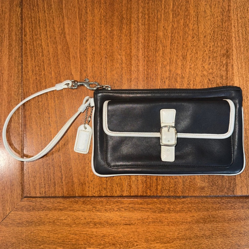 Coach 7734 Hamptons Leather Large Skinny Wristlet Black White Y2K Vintage